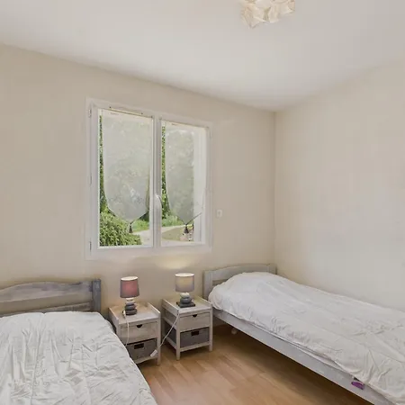 Maison Familiale Et Coloree Avec Jardin Pour 6 Holiday home