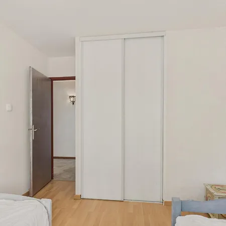 Dom wakacyjny Maison Familiale Et Coloree Avec Jardin Pour 6 *