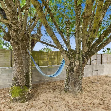 Maison Familiale Et Coloree Avec Jardin Pour 6 *