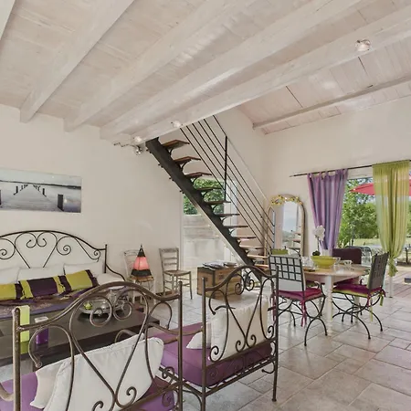 Dom wakacyjny Maison Familiale Et Coloree Avec Jardin Pour 6 Longeville-sur-Mer