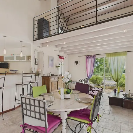 Maison Familiale Et Coloree Avec Jardin Pour 6 * Longeville-sur-Mer