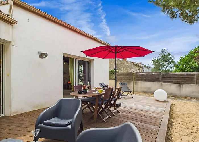 Maison Familiale Et Colorée Avec Jardin Pour 6